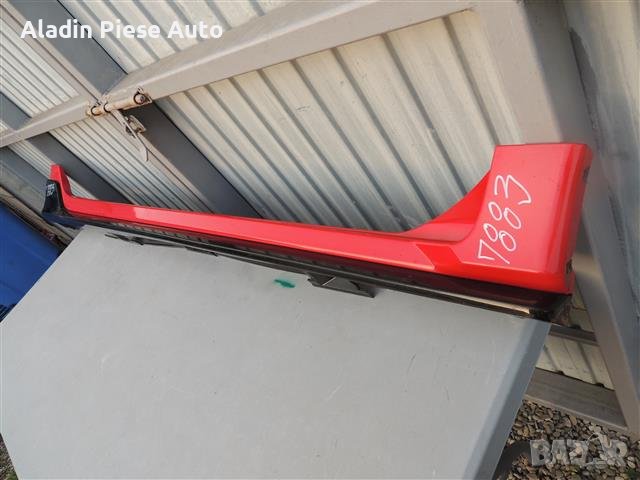 Праг / дясна лайсна Honda Civic Type R година 2015 2016 2017 2018 2019 oem code 71800-TGG-A500-51 , снимка 2 - Аксесоари и консумативи - 39858892