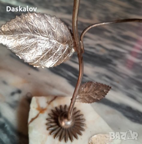 Продавам декоративна роза , снимка 4 - Декорация за дома - 41348771