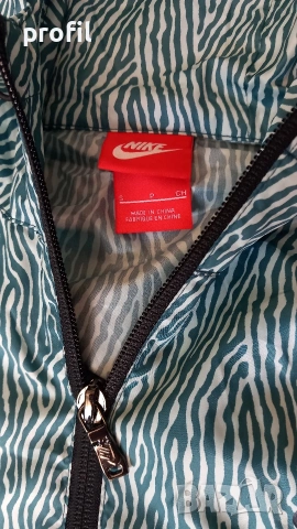 Nike Windbreaker S дамска ветровка/яке, снимка 5 - Спортни екипи - 53797185