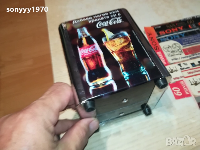 COCA COLA-METAL-ЗА КОЛЕКЦИЯ ДЕКОР САЛФЕТКИ 0510251737, снимка 2 - Колекции - 51953303