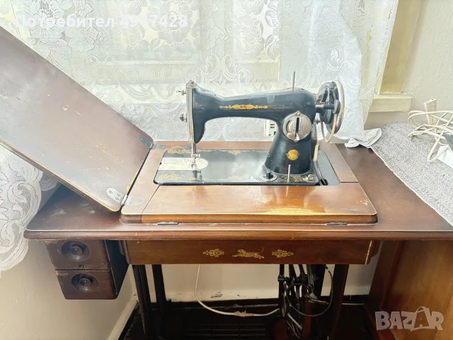шевна машина със шкаф, снимка 2 - Шевни машини - 56046185