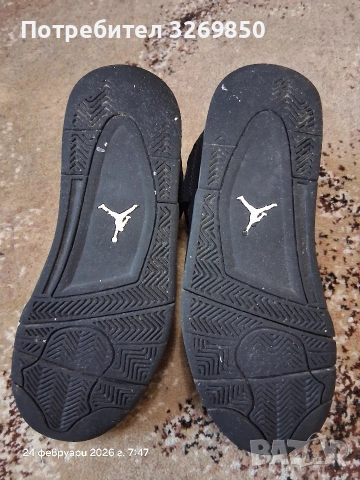 NIKE AIR JORDAN 4 RETRO BLACK CAT номер 42 (26,5 см.), снимка 9 - Маратонки - 53601320