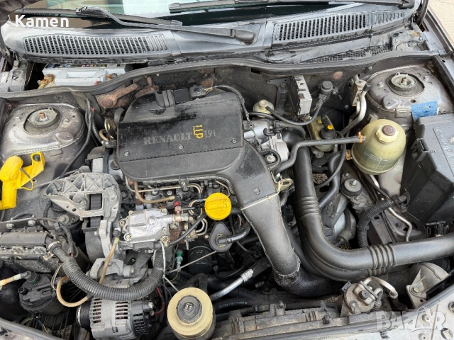 Рено Меган комби, снимка 12 - Автомобили и джипове - 53692987