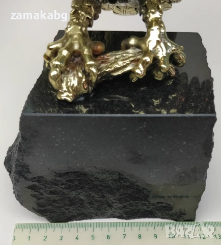 Бронзова пластика орел с поставка естествен камък черен гранит, снимка 11 - Статуетки - 53811210