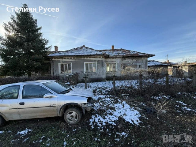 2 имота -232кв къща / парцел 1440 кв двор в с. Калипетрово, зад детската градина на ул. Зелен Синур , снимка 4 - Къщи - 53557099