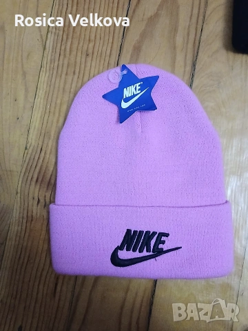 Зимни маркови шапки , снимка 4 - Шапки - 53512660