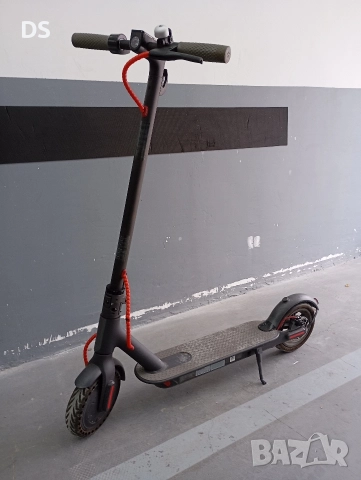 Xiaomi Mijia M365 електрическа тротинетка, снимка 2 - Велосипеди - 52841475