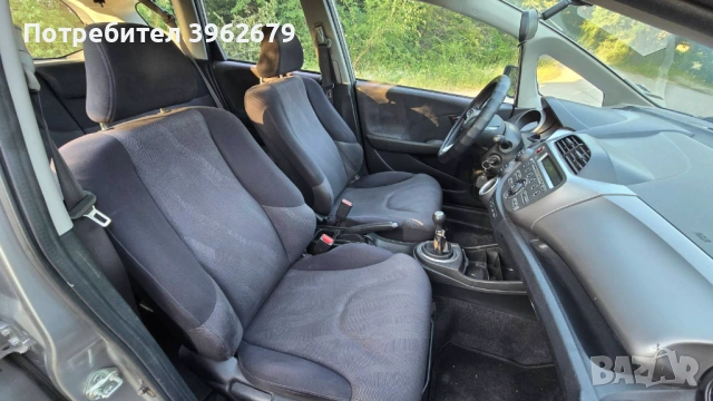 Honda jazz 1.4 i, снимка 11 - Автомобили и джипове - 53119077