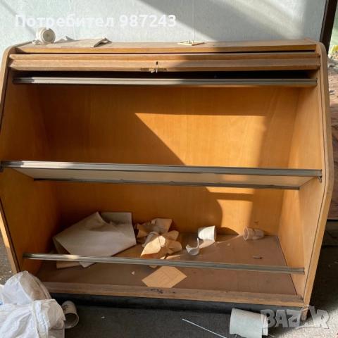 Мебели Соц – гардероби, секции, маси – запазени, снимка 17 - Секции и витрини - 52947598