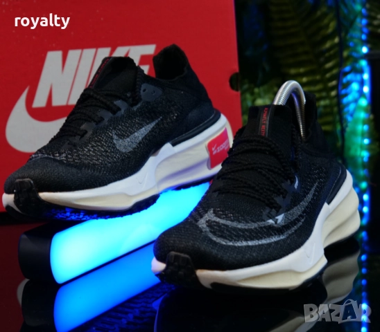 Мъжки маратонки NIKE ZOOMX INVINCIBLE RUN 3 Цвят Черно, снимка 2 - Маратонки - 51632497