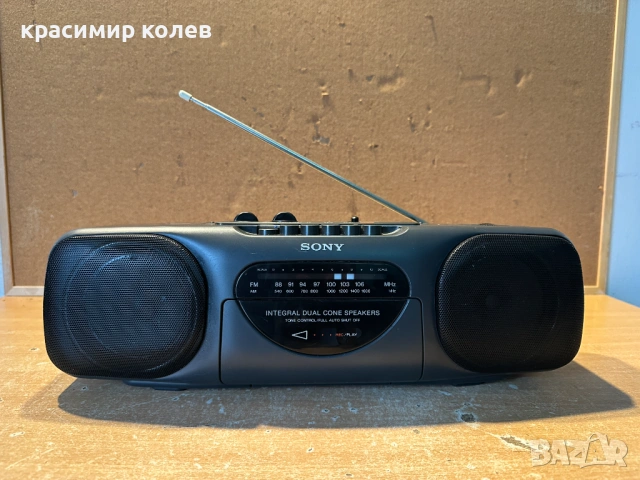 радиокасетофон "SONY CFS-B11"