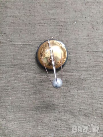 Продавам Сувенир спутник "Мир" 1957г СССР, снимка 2 - Други ценни предмети - 40760364