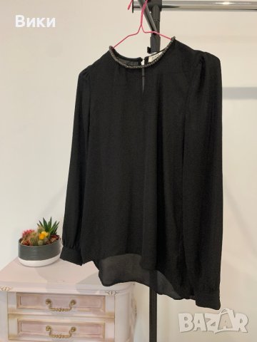 Красива блуза в размер XS, снимка 6 - Блузи с дълъг ръкав и пуловери - 44259939