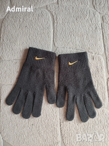 Зимни детски ръкавици Nike 