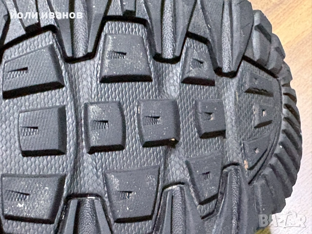 Treking обувки вибрам,кожа,46 номер,мембрана, снимка 6 - Маратонки - 53397606