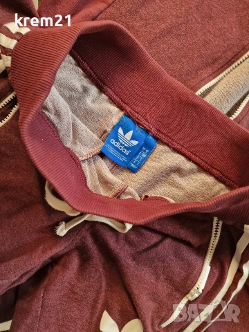 Adidas дамски екип номер S, снимка 2 - Спортни екипи - 52732439