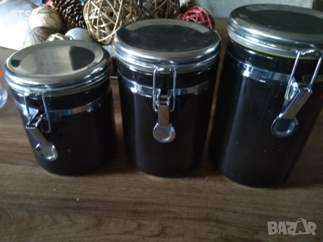Керамични буркани за съхранение 
