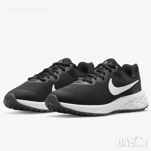 Маратонки Nike Revolution 6 NN, снимка 1 - Маратонки - 44449219