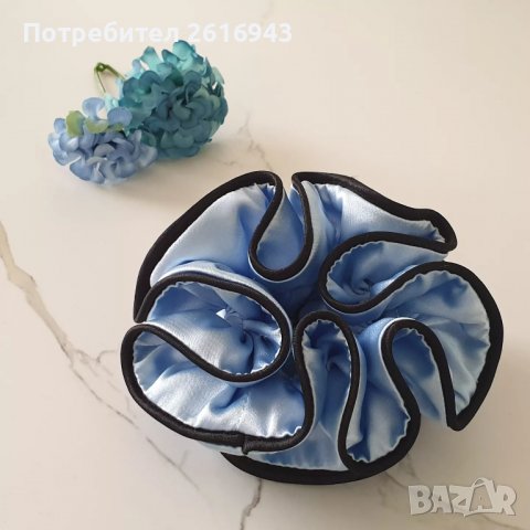 Сатенено скрънчи "РОЗА" с уникален дизайн в синьо, снимка 6 - Аксесоари за коса - 38829554
