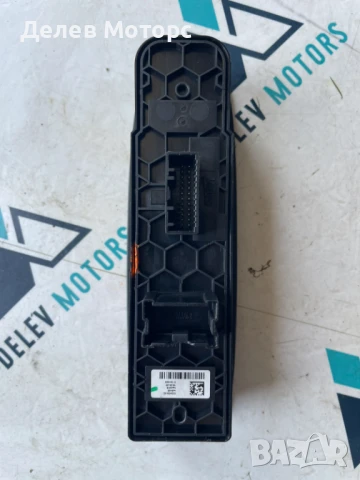 Преден ляв панел с бутони за ел.стъкла 254012952R от Renault Megane Grandtour 1.5 DCI, 110 ph, снимка 2 - Части - 51166809