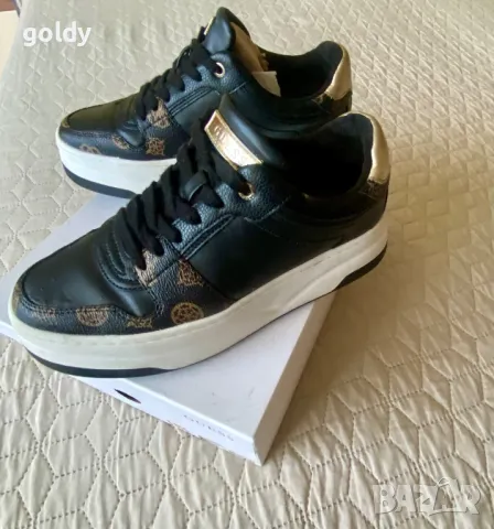  Сникерси Guess , снимка 2 - Дамски ежедневни обувки - 50405289