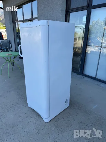 Фризер Indesit 160 см , снимка 4 - Фризери - 55985139