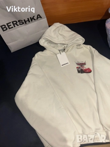 Дамски бял суичер