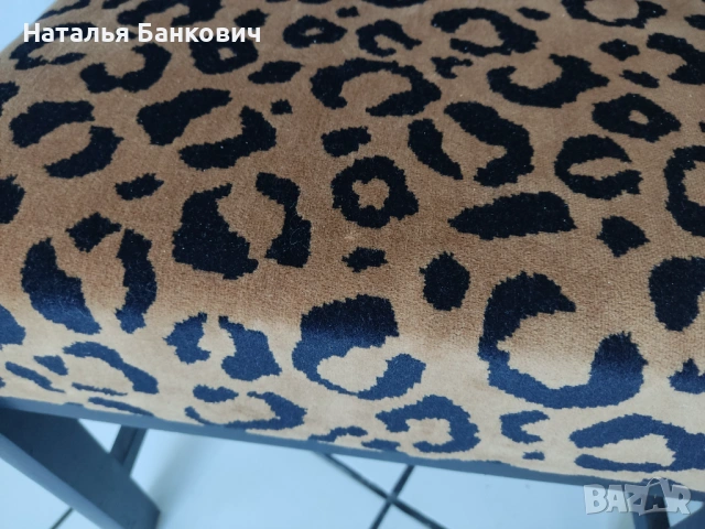 Оригинален дизайнерски стол с кадифена тапицерия, снимка 7 - Столове - 53782805