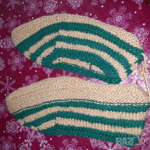 Продавам ръчно плетени терлици и чорапи от истинска вълна, снимка 2 - Други - 39804891