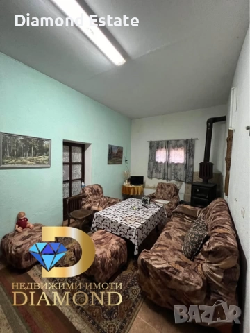 Двуетажна къща в село Надежден, общ. Харманли, снимка 8 - Къщи - 52362587