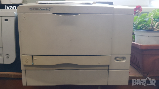 HP LaseJet 5  лазерен принтер с мрежа