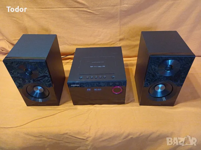 Продавам Mini Stereo уредба SAMSUNG MM-C330D., снимка 5 - Ресийвъри, усилватели, смесителни пултове - 56370118