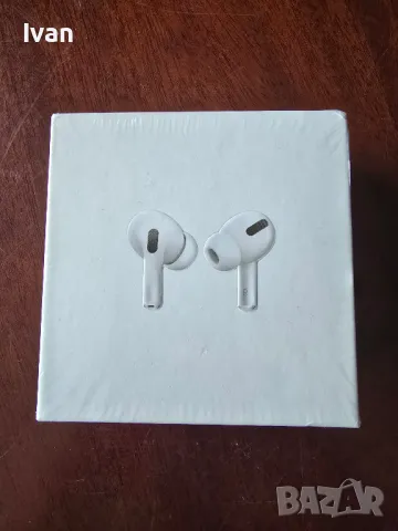 Apple AirPods Pro with MagSafe Charging case (1st Gen)