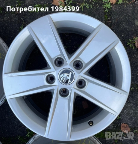 За Шкода , снимка 3 - Гуми и джанти - 52297682