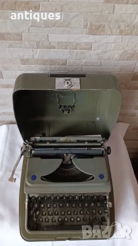 Стара пишеща машина TRIUMPH Perfekt - Germany - 1940" година, снимка 4 - Антикварни и старинни предмети - 50068408