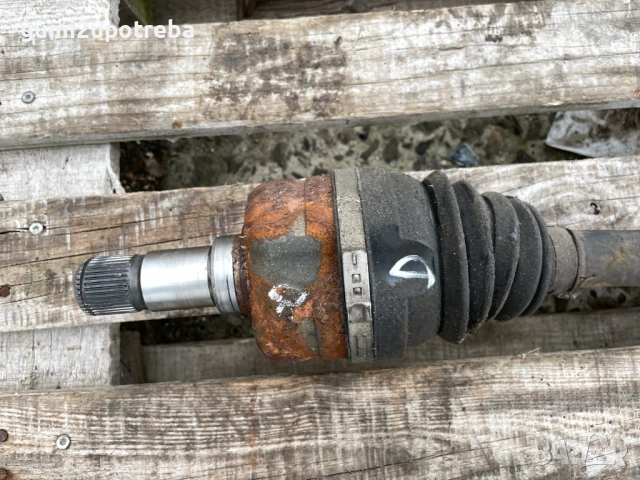 Полуоска Задна Дясна 1EA501204G Volkswagen ID.3 E11 pro, снимка 2 - Части - 53375381