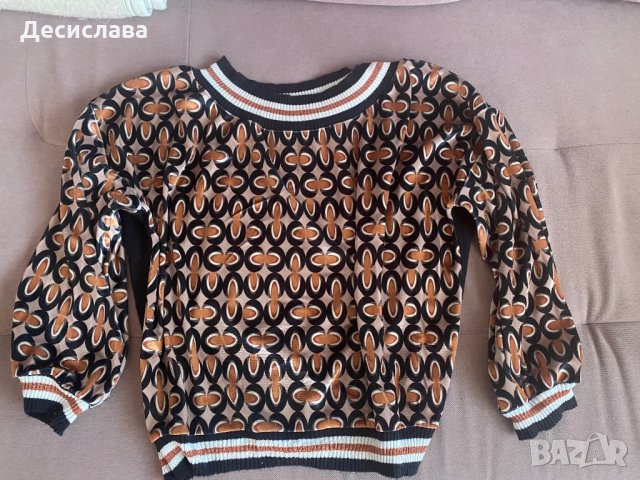 Блузка от кадифе и плетиво