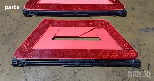 Авариен Триъгълник Ауди A4 B6 2бр. - B7 - A6 4F C6
- 4B5860251C, снимка 3 - Части - 48183755