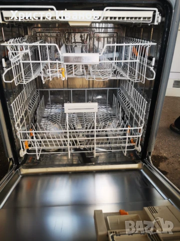 Съдомиялна Miele бяла 60см, снимка 3 - Съдомиялни - 50967332