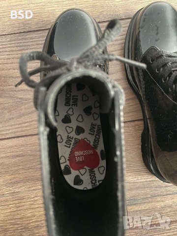 Боти Moschino, снимка 5 - Дамски боти - 40565916