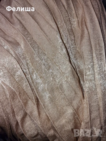 Дълга Уникална Рокля в Пясъчно Светло Злато Солей с Метален Златен Елемент, снимка 10 - Рокли - 51092896