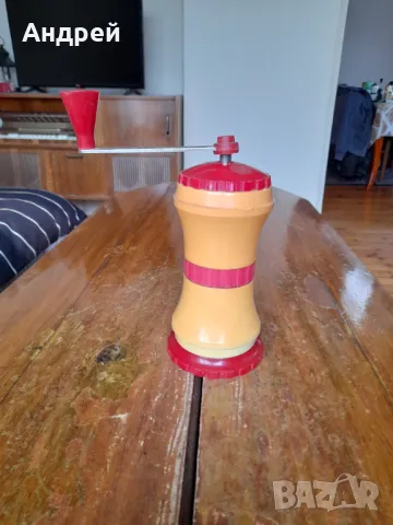 Стара кафемелачка,мелничка,мелница за кафе #24