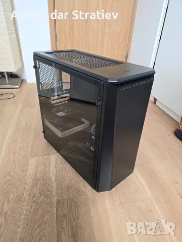 Компютърна кутия Phanteks Eclipse P400 + 3 вентилатора Corsair LL120 RGB c контролери
