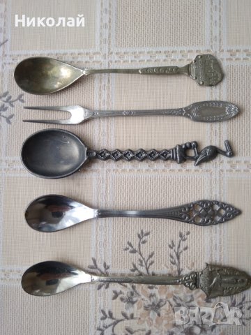 Лот сувенирни лъжички  и виличка, снимка 1