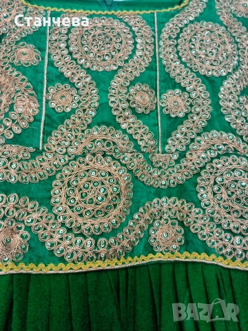 рокля от шифон с ръчна бродерия, снимка 2 - Рокли - 53730585