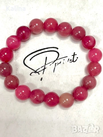 Ръчно изработена гривна от естествени камъни ахат в различни цветове