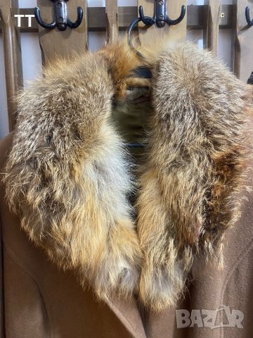 Палто с яка от лисица М размер