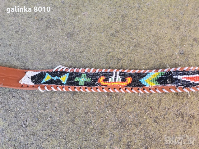 Старо коланче с мъниста, снимка 2 - Антикварни и старинни предмети - 53663300