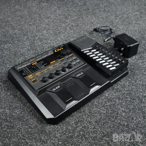 Синтезатор за китара Roland GR20 пълен комплект - машина,Миди адаптер с бокс, 13 пинов кабел,адаптер, снимка 5 - Китари - 55846606