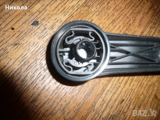 Дръжка ръчен сттъклоповдигач Голф 4, снимка 3 - Части - 35692516